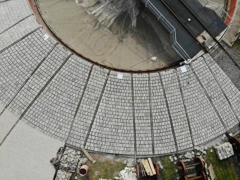 Pavimentazione della piattaforma ferroviaria