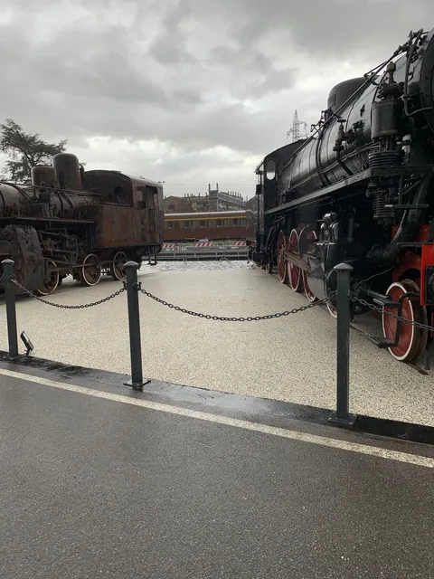 Percorsi e pavimentazioni nel piazzale